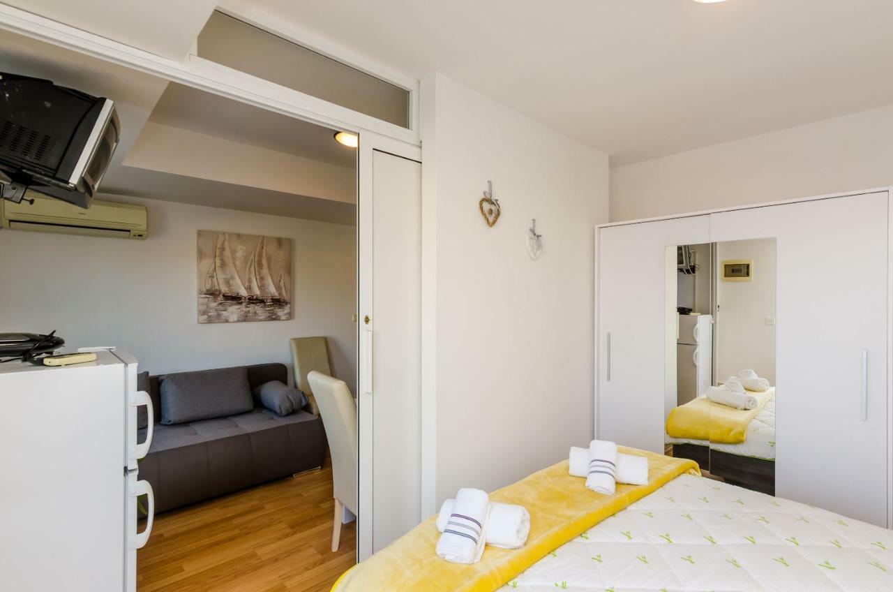 Apartments Lorena Mljet Pomena Ngoại thất bức ảnh