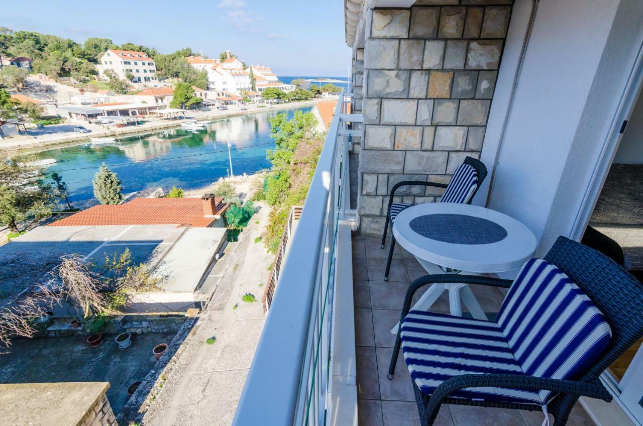 Apartments Lorena Mljet Pomena Ngoại thất bức ảnh